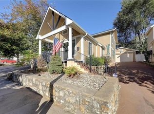 4629 Genessee St, Kansas City, MO 64112