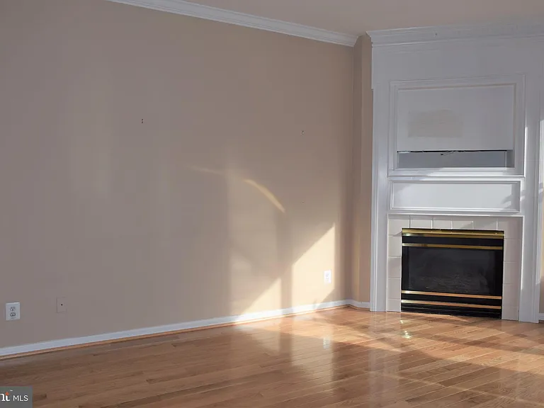 8933 Royal Astor Way — Photo 12