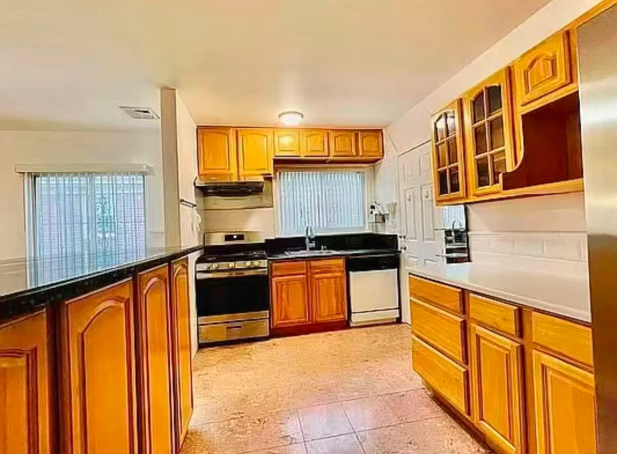 3 bed, 1450 sqft, $3,500 — Photo 4