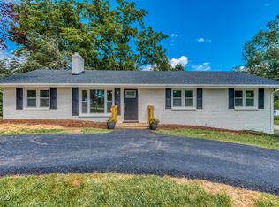 19427 Mercedes Dr, Abingdon, VA 24210
