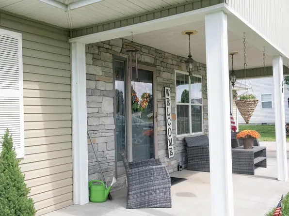 30 Easy St, Mitchell, IN 47446