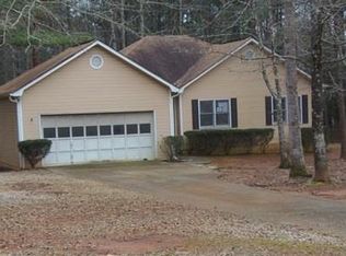 25 Apache Ct, Locust Grove, GA 30248