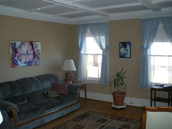 Living room 1