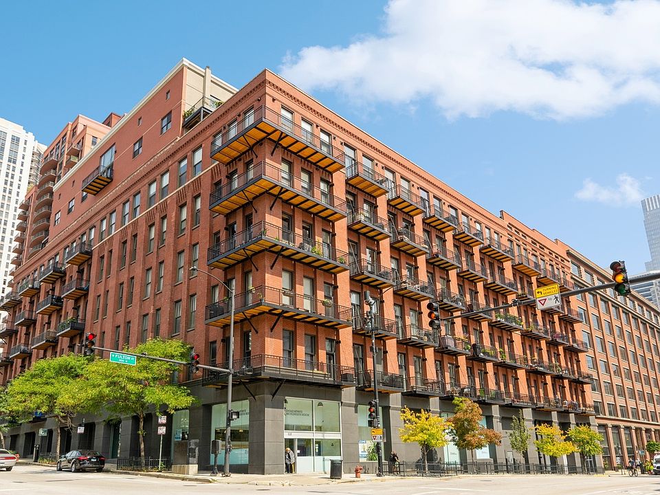 1st image of 616 W Fulton St APT 705