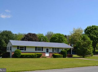 731 Girard Ave, Hamburg, PA 19526