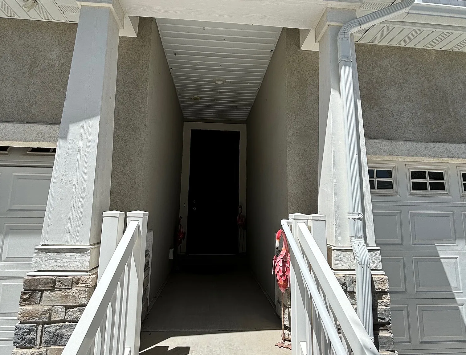 4 bed, 2.5 bath, 2300 sqft, $2,300 — Photo 3