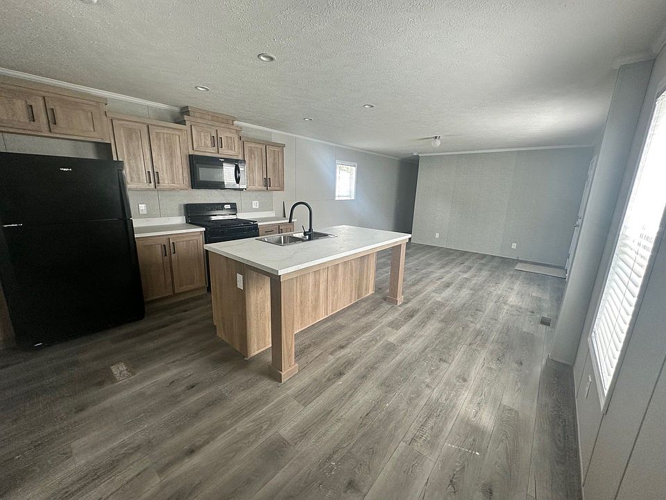 2nd image of 1850 E 181st Ave #1a6