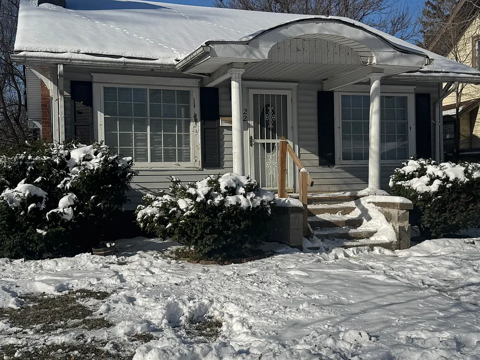 22 Delaware Ave