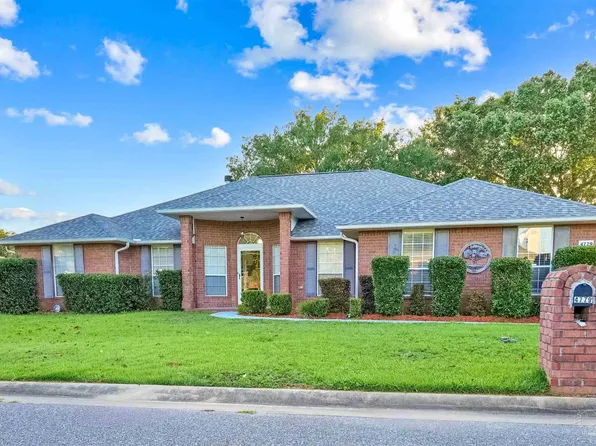 4779 Winterdale Dr, Pace, FL 32571