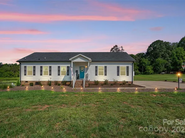 1834 Island Ford Rd, Statesville, NC 28625