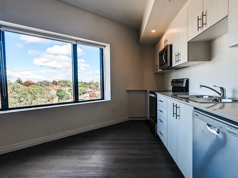 387 King St E #201 — Photo 8