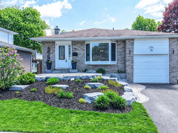 15 Glenecho Dr, Barrie, ON L4M 4J2