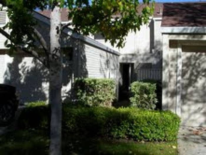 1st image of 2425 Branchwood Ct