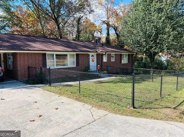 380 Valley Dr, Toccoa, GA 30577