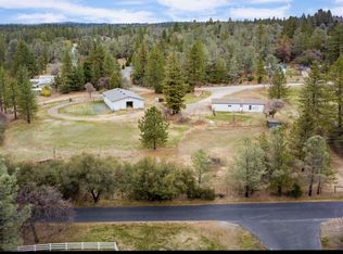 12134 Paddock Ln, Grass Valley, CA 95949