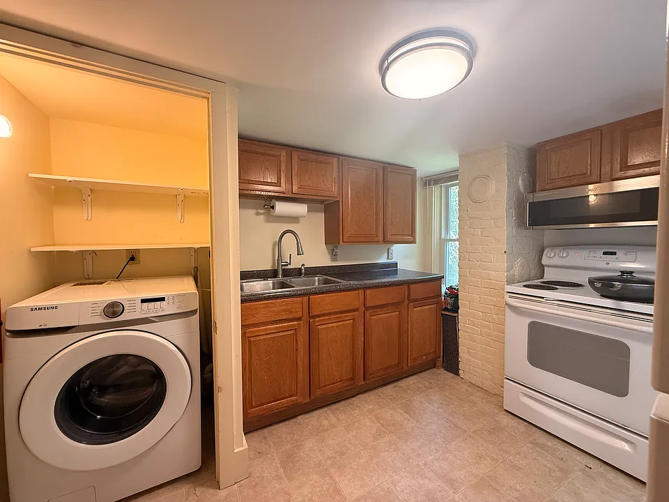 553 Smithfield Rd #2