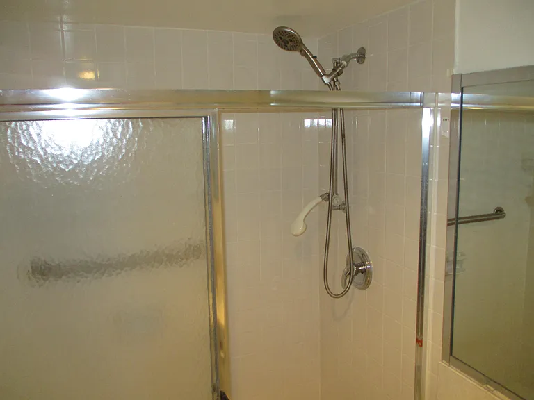 506 Mansfield Dr #M — Photo 36
