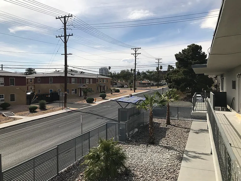 1114 E Clark Ave — Photo 12