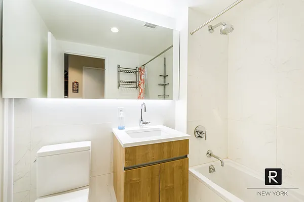 Sold by R New York | media 8