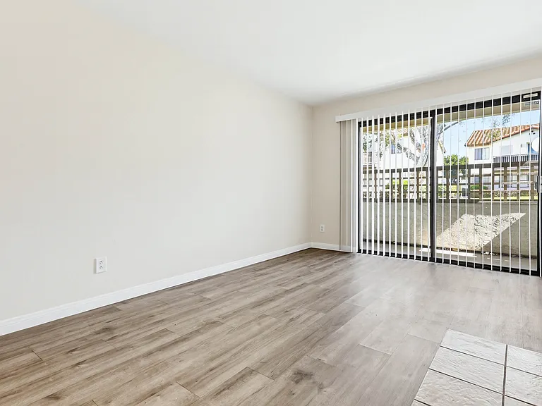 3572 Sunset Ln #86 — Photo 4