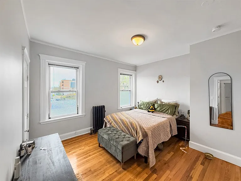 593 Centre St #3 — Photo 10