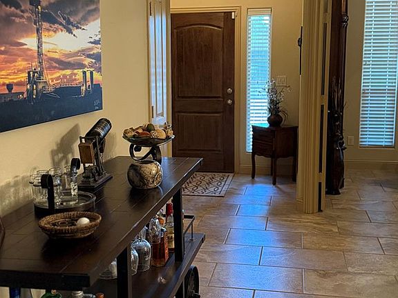 5th image of 3909 Firenze St