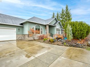 1160 NE Granite Ridge St, Roseburg, OR 97470