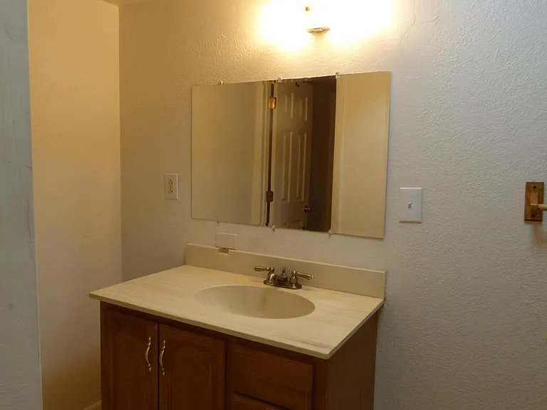 1029 E Irwin Pl #A — Photo 26