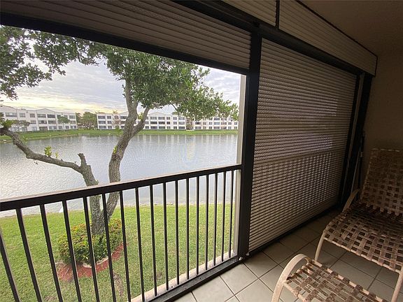 4th image of 7235 Fairfax Drive 7235 unit 206