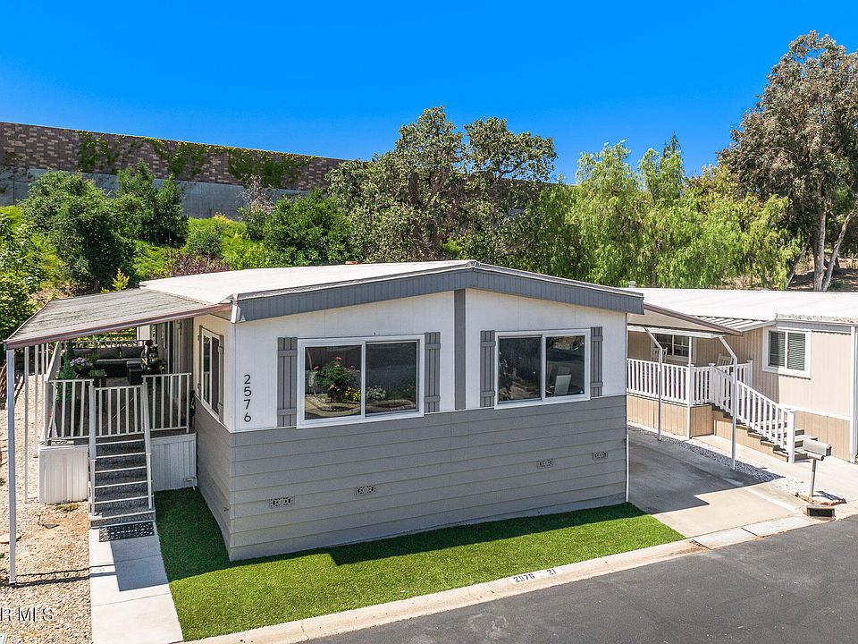 1st image of 2576 Thunderbird Dr #21