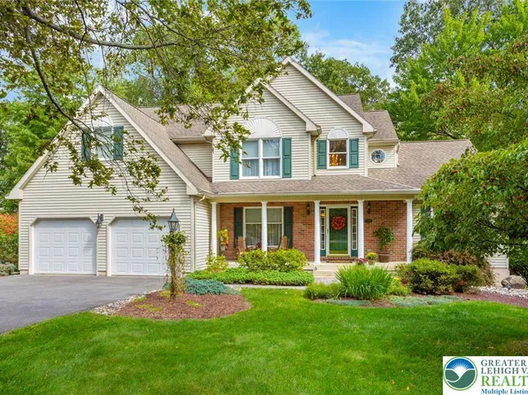 138 Red Oak Ln, Bangor, PA 18013