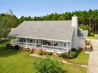 110 Campion Dr, Waveland, MS 39576