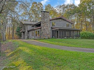 60 Turkey Ridge Rd, East Stroudsburg, PA 18302