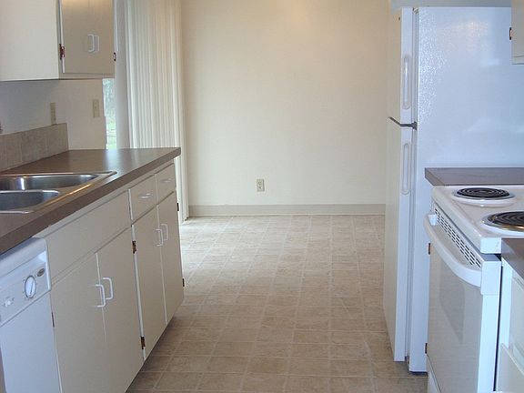 4th image of 4350 Sean St