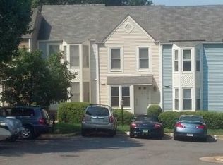 1737 Quietree Dr, Reston, VA 20194