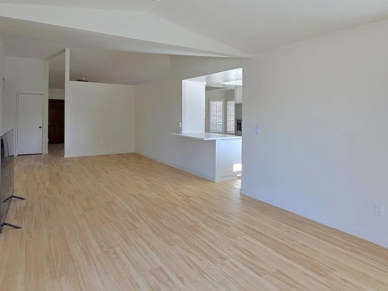 1540 Belmont Park Rd — Photo 11