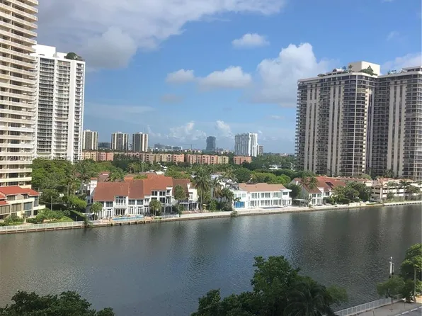 19390 Collins Ave, Sunny Isles Beach, FL