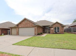 8812 NW 112th St, Oklahoma City, OK 73162