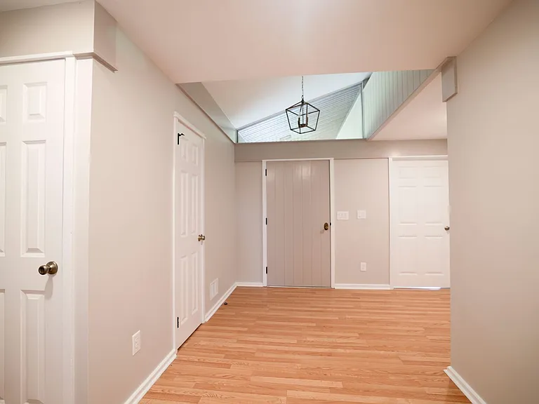 114 Lewis Rd — Photo 4
