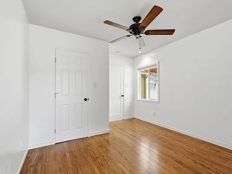 1680 Grove Way — Photo 20