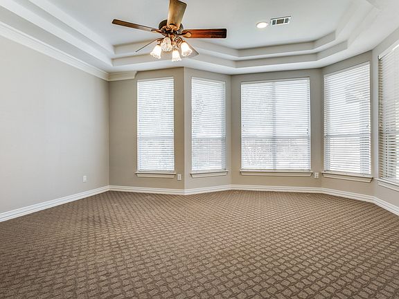 3rd image of 2609 Sir Percival Ln