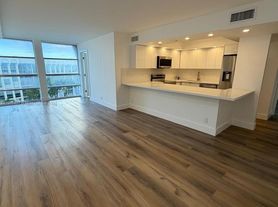 701 Three Islands Blvd