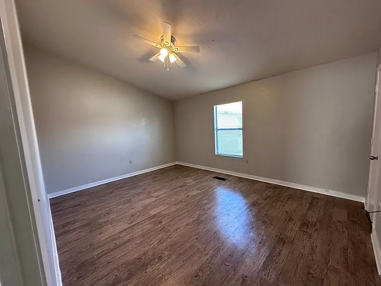 Allen Place — Photo 12