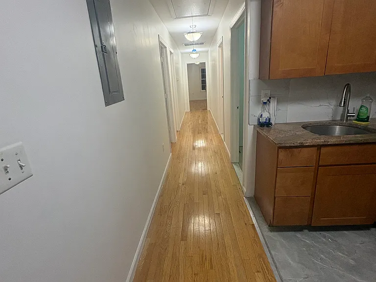 218 Danforth Ave #2 — Photo 12