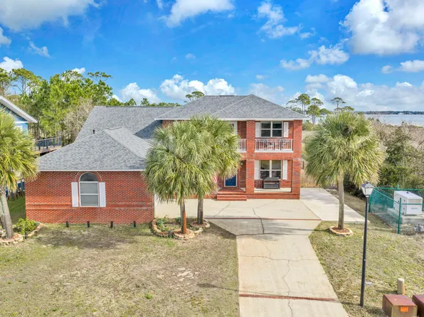 167 Shoreline Dr, Mary Esther, FL 32569