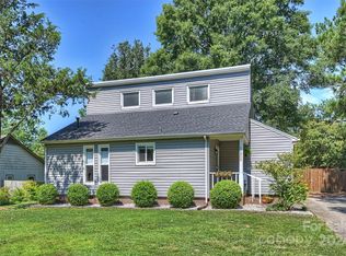 11300 Five Cedars Rd, Charlotte, NC 28226