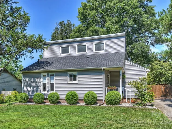 11300 Five Cedars Rd, Charlotte, NC 28226