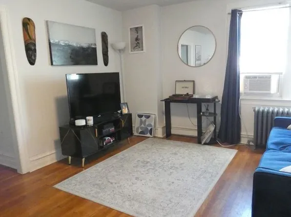 7216 Germantown Ave #2R, Philadelphia, PA 19119