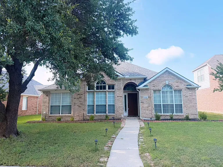 2512 Cimmaron Dr — Photo 1