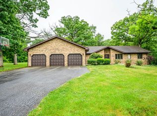 4513 Ripon Rd, Crystal Lake, IL 60012